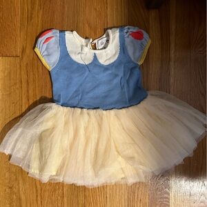 GAP Snow White dress